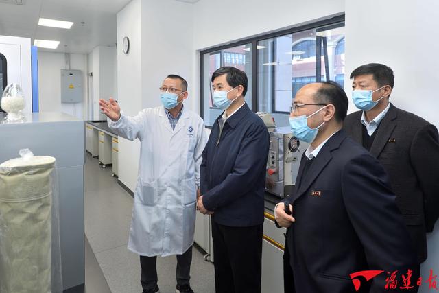 省委书记周祖翼到 苏畅
调研清源实验室建设